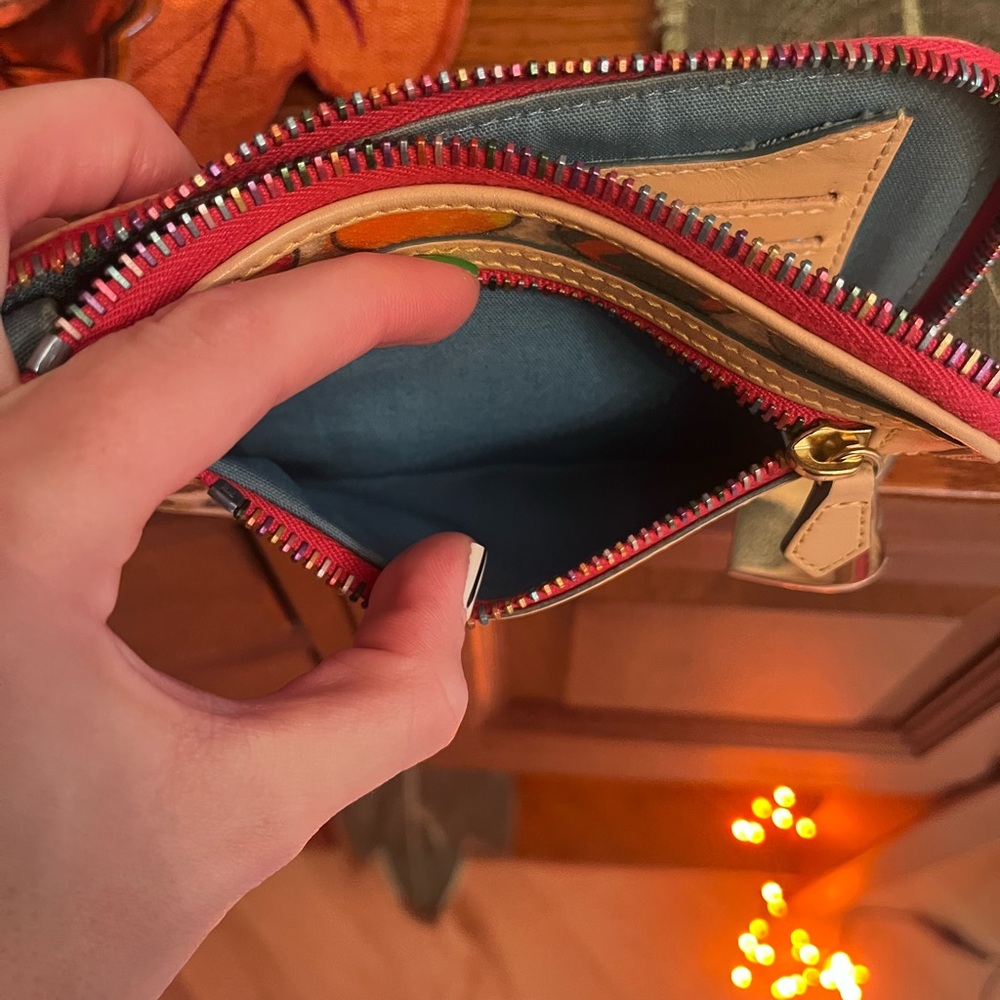 Y2k Dooney And Bourke Rainbow Scribble Hearts Wallet Clutch View 5